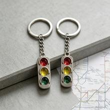 2pcs Minimalist Niche Traffic Light Keychain, Red Yellow Green Three-Color Enamel Exquisite Metal Pendant, Suitable For Car Keys, Bags, Luggage Decoration, Personalized Gift For Best Friends, Car Enthusiasts - Multicolor - View 3