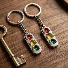 2pcs Minimalist Niche Traffic Light Keychain, Red Yellow Green Three-Color Enamel Exquisite Metal Pendant, Suitable For Car Keys, Bags, Luggage Decoration, Personalized Gift For Best Friends, Car Enthusiasts - Multicolor - View 2