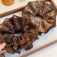1pc Vintage Lace Trim Leopard Print Scrunchie, Gentle & Lazy Vibe, Non-Damaging Hair Accessory For Women, Versatile For Commute And Daily Wear - Multicolor - View 2