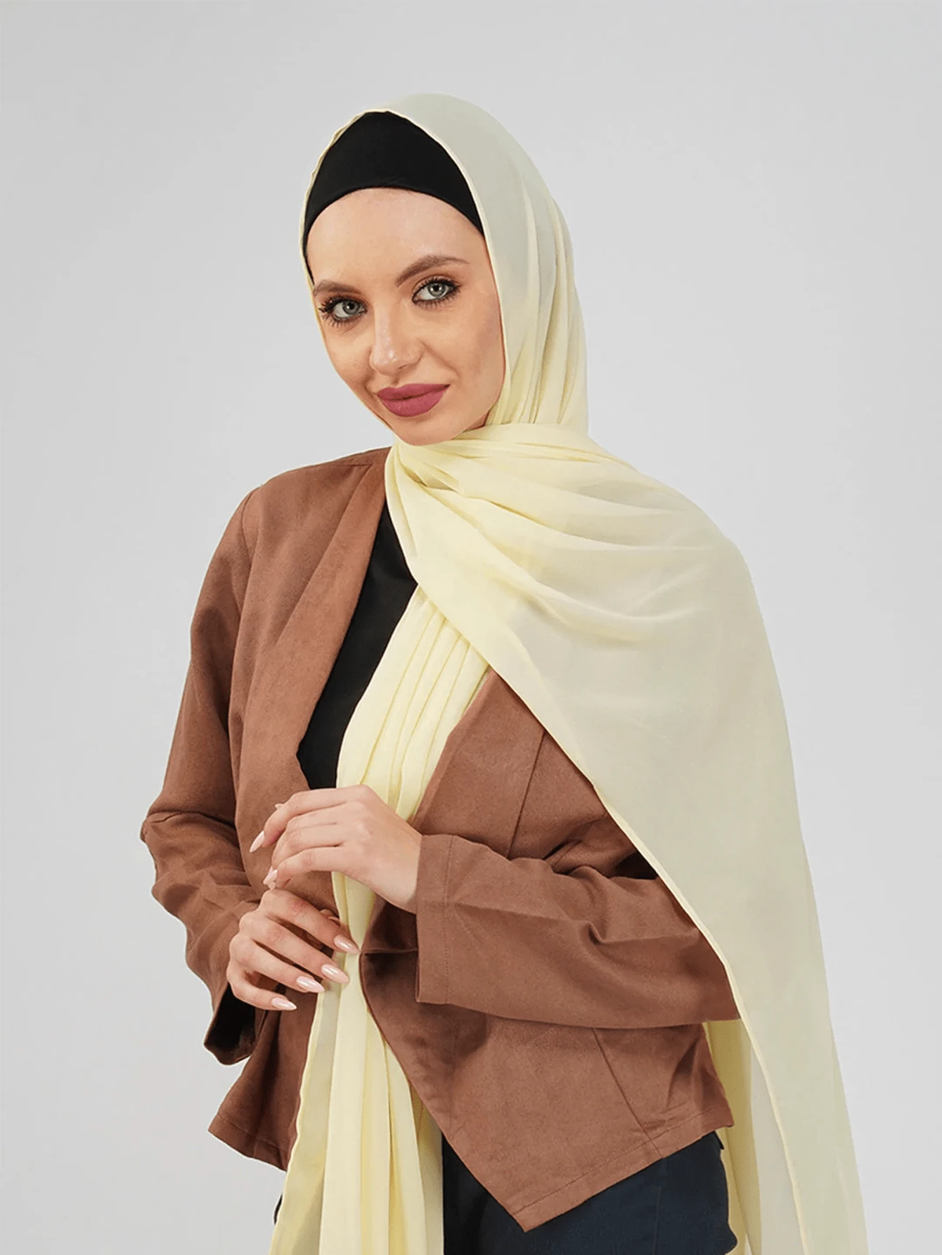 1pc Solid Color Basic Headscarf, Middle Eastern Style, Made Of Breathable Chiffon Fabric, Lightweight And Comfortable, Suitable For Long-Term Wear, Suitable For All Seasons