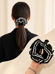 1PC Double-Layer Knitted Striped Scrunchie For Women, Ruffled Yarn Hair Tie, Oversized Ponytail & Bun Hair Ring Hair Accessory - Multicolor - View 3