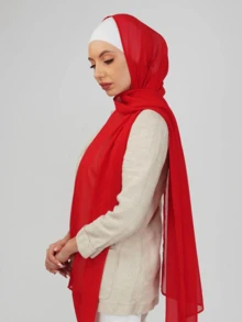1pc Solid Color Basic Headscarf, Middle Eastern Style, Made Of Breathable Chiffon Fabric, Lightweight And Comfortable, Suitable For Long-Term Wear, Suitable For All Seasons - Red - View 4