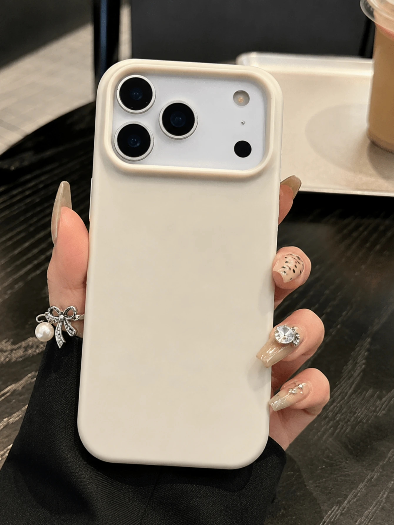 Liquid Silicone Magnetic Phone Case Compatible With Iphone 17 Pro Max, Soft Shell Protective Cover With Microfiber Lining, Also Compatible With IPhone 16/15/14/13 Pro Max Plus