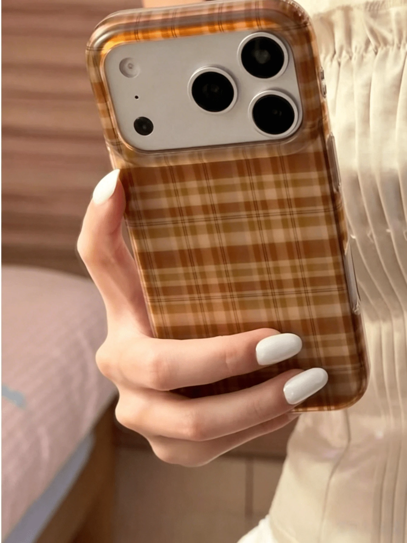 Niche Autumn/Winter Plaid Semi-Transparent Phone Case Compatible With Apple 17 Pro Max, 16 New Model, 15, 15 Pro, 17, 16 Pro, 17 Pro, High-Quality Creative Minimalist Korean Style Anti-Drop Protective Cover With Chain - Brown - View 1
