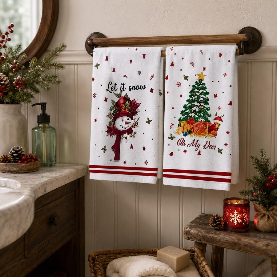 2/4/6pcs Christmas Theme Printed Christmas Home Decor Kitchen Napkins, Classic Red & Green Holiday Hand-Painted Style, Soft & Easy To Clean, Santa Claus, Christmas Tree, Snowflake Patterns, Christmas Gifts, Kitchen Decor, Baking, Cooking, Christmas Party, Christmas Table Decor, Kitchen Accessories - Multicolor - View 1