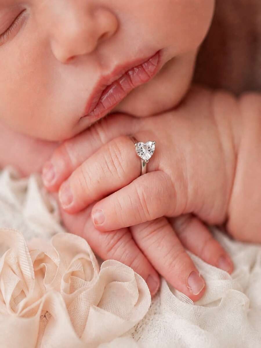 Newborn Photography Ring Prop Heart-Shaped Crystal Ring Baby Milestone Commemorative Photo Shooting Accessory - Multicolor - View 1