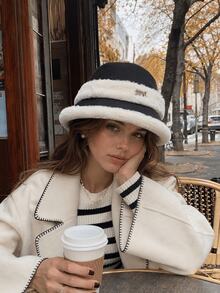 1pc Women's Minimalist Colorblock Fleece Bucket Hat, Warm And Cold-Resistant, Fleece Lining With Ear Flaps, Suitable For Daily Wear, Outings And Autumn/Winter - MM1709 - View 2