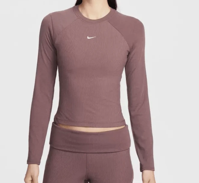 Nike Women's Crew Neck Raglan Sleeve T-Shirt, Dark Brown - Dark Brown - View 1