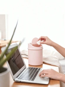 Mini Desktop Trash Can With Lid And Decorative Bow, Plastic Rotating Lid, Non-Electric Cylindrical Design, Suitable For Home, Office, Kitchen, Bedroom Vanity And Daily Use - Multi-color - View 9