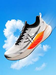 XTEP Hydrogen Wind 8.0 男士新款跑步鞋，吸震耐磨、輕量透氣、抗菌除臭運動鞋 - 白色/黑銀色 - 查看 1