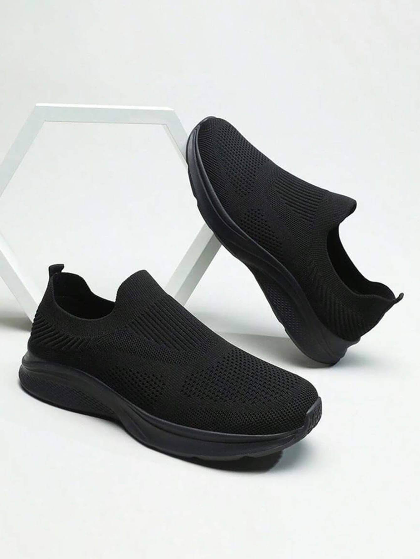Men's Casual Minimalist Breathable Mesh Slip-On Sports Running Shoes - Black - View 1