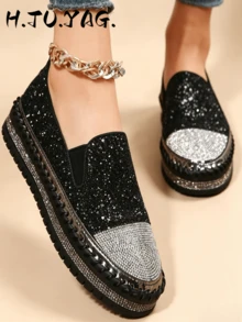 Women Flats - Hitam - View 2