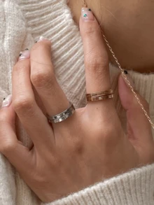 2pcs Elegant Exquisite Stainless Steel Ring Set, 18K Gold Plated Stainless Steel Stackable Ring Set, Size 6-10 Wedding Season Gift, Couple Rings, Wedding Rings, Jewelry Gift For Girlfriend/Best Friend, Unisex Accessories, Suitable For Daily Wear, Commuting, Dating, Party, Travel, Fashionable And Versatile, Waterproof And Fade-Resistant - Multicolor - View 2