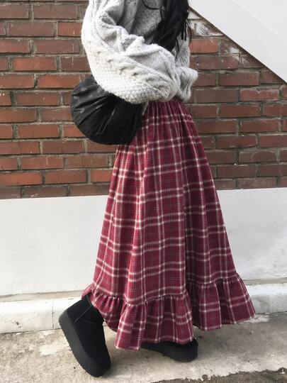 Plus Size Women's Burgundy Plaid Ruffle Hem Maxi Skirt, High Waist Elastic A-Line Midi To Floor Length, Casual Loose Pleated Flowy Long Skirt, Autumn/Winter Vintage Plaid Bottom
