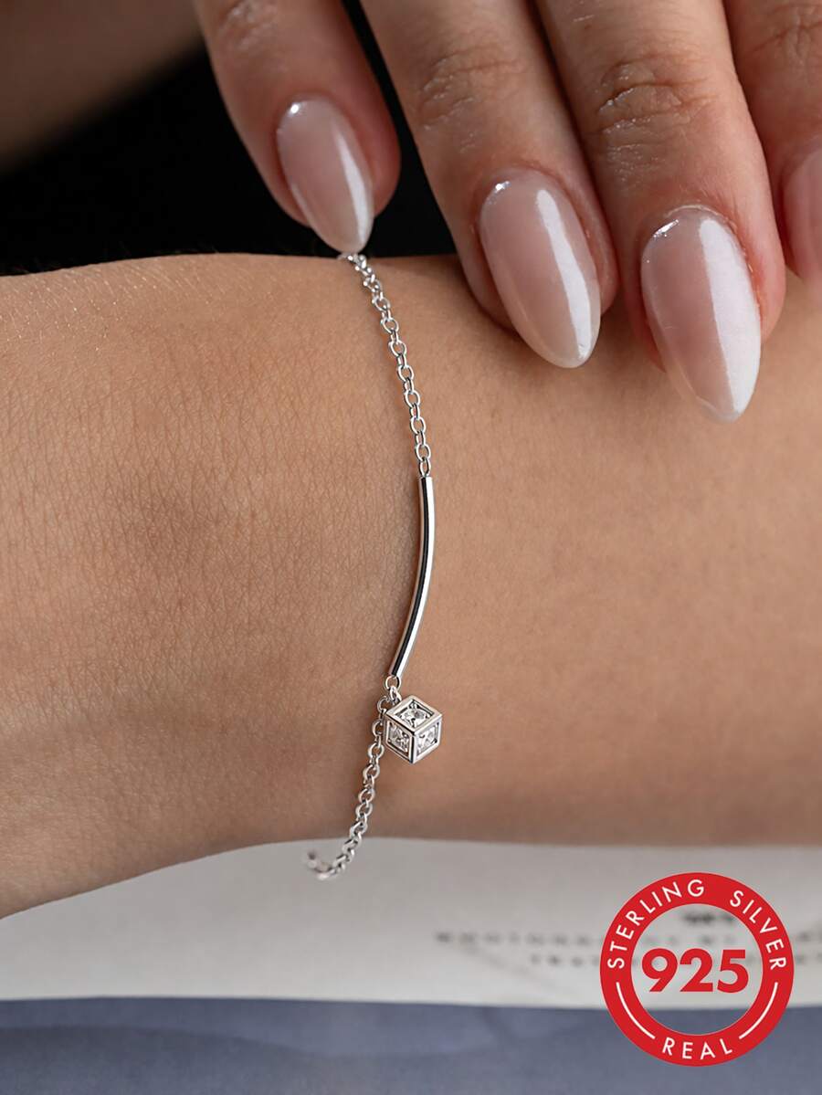 1pc S925 Sterling Silver Niche Design Geometric 3D Square Pendant Bracelet For Women, Minimalist Delicate Chain, Exquisite Wrist Accessory, Minimalist Luxury Personalized High-End Style, Suitable For Party, Travel, Commute, Timeless Elegant Fashion Accessory - Square - View 1