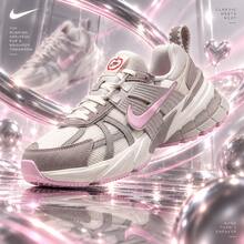 NIKE V2K Run 女款千禧復古慢跑鞋 粉色與灰色柔和配色 都市時尚穿搭 HV5997-161 - 灰粉紅色 - 查看 8