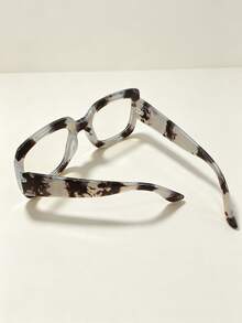 1 Pair Square Oversized Transparent Black Floral Fashion Fashion Glasses, Versatile Style Accessory For Beach, Street Photography, Fashion Outfits, Daily Wear - White With Black Floral Pattern - View 5