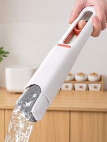 4pcs/1set (1 White Handle + 3 Mop Heads) Mini Mop With Self-Squeeze Mechanism, Portable White Synthetic Fiber Cleaning Tool, Suitable For Home, Living Room, Bedroom, Furniture And Window Cleaning, Window Cleaning Tool, Modern Mini Mop, Compact Design - Multiple Styles and Colors - View 10