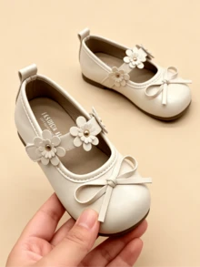 Girls' Flat Mary Jane Shoes With Bow Toe, 3D Flower & Metal Center Decor, Hook & Loop Strap, Round Toe, Soft Sole, Lightweight, Sweet Princess Style, Suitable For Daily Wear, Party, Banquet, All Seasons - Beige - View 8