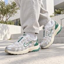 NIKE 新款 P-6000 PRM 中性復古緩震運動鞋 HF4308-072 - 白綠色 - 查看 2
