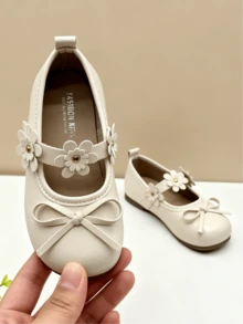 Girls' Flat Mary Jane Shoes With Bow Toe, 3D Flower & Metal Center Decor, Hook & Loop Strap, Round Toe, Soft Sole, Lightweight, Sweet Princess Style, Suitable For Daily Wear, Party, Banquet, All Seasons - Beige - View 3