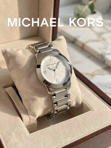 Michael Kors Runway Series Women's Watch, Silver Round Dial Quartz Watch, Stainless Steel Chain Band Design, Elegant Luxury Style Women's Watch, Versatile Commuter Accessory For European And American Style, Birthday Gift - Silver - View 3