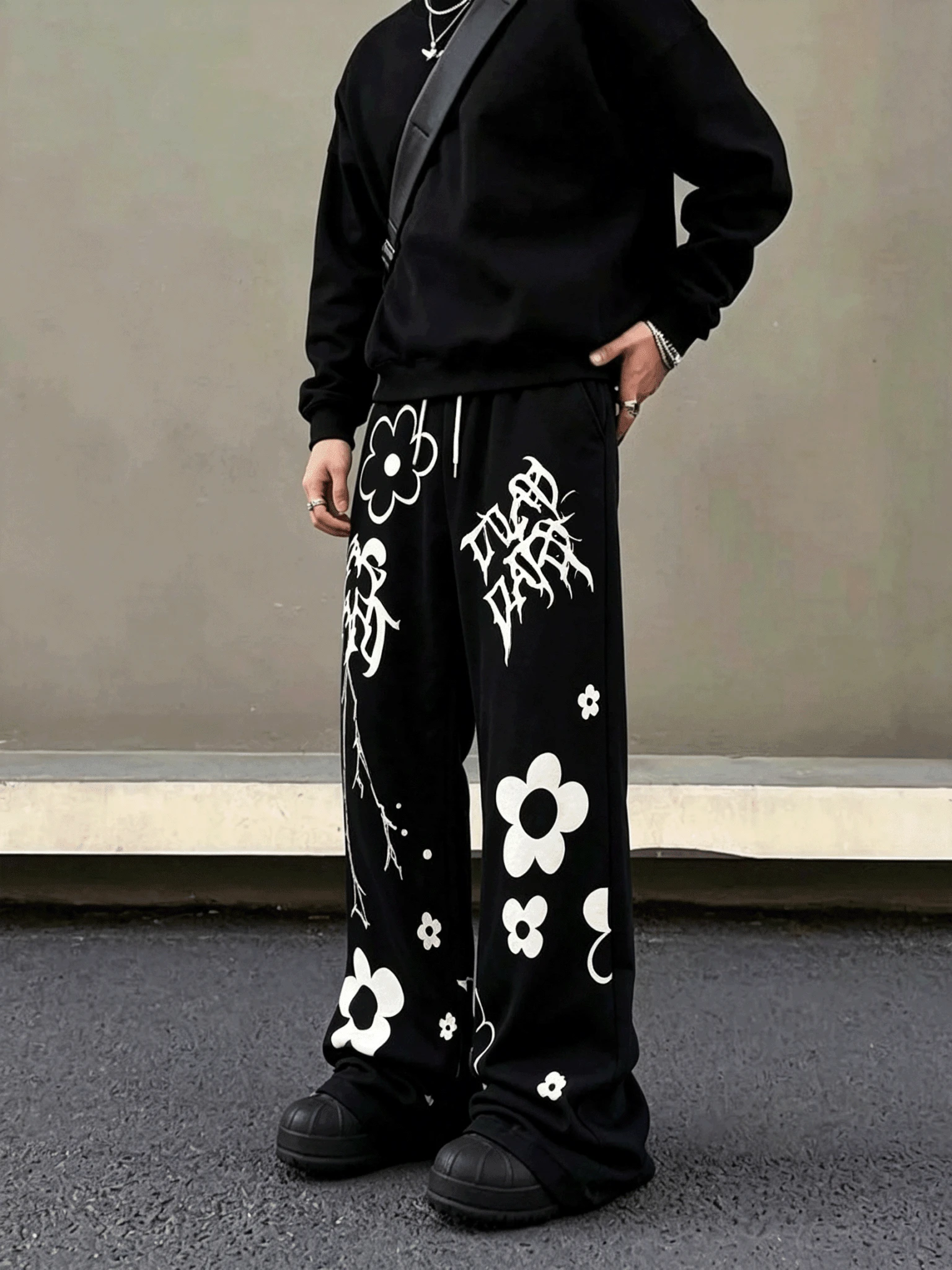Dark Gothic Letter & Floral Print Wide Leg Pants, Unisex Drawstring Elastic Waist Y2K Loose Straight Leg Casual Sweatpants - Black - View 1