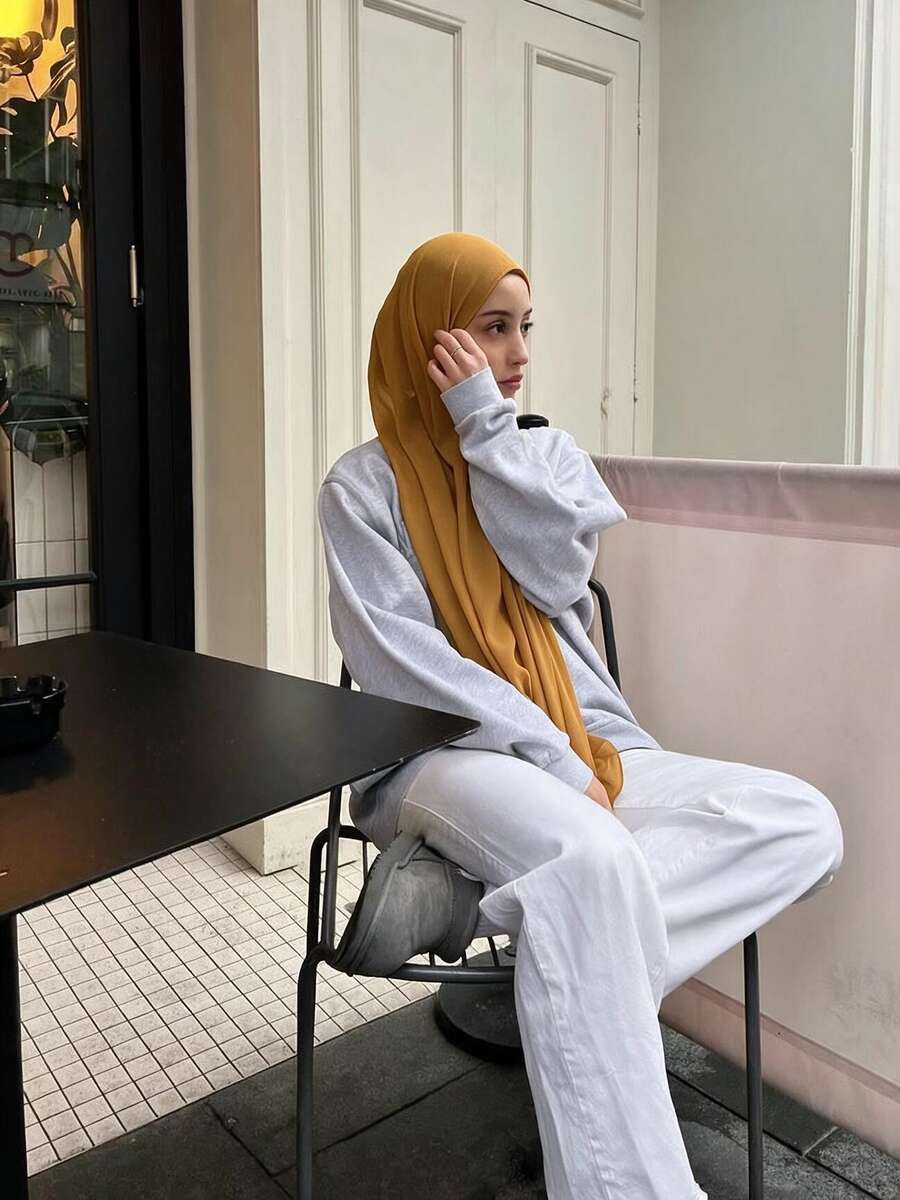 1件純色女款圍巾,休閒日常頭巾,雪紡希賈布,適合日常穿著 - 土黃色 - 查看 1