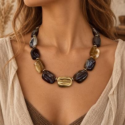 1pc Women's Vintage Elegant Personalized Elegant Bohemian Rugged Asymmetrical Resin Bead Necklace, Brown Eye-Catching Necklace With Gold Accents, Elegant Autumn Jewelry Gift