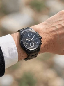 Fossil ساعة كرونوغراف رجالية من فوسيل - فولاذ مقاوم للصدأ مطلي بأيونات سوداء، إطار تاكيمتر، 3 عقارب مع تاريخ، مقاومة للماء حتى 10 ضغط جوي، تصميم صناعي جريء - الأسود - مشاهدة 6