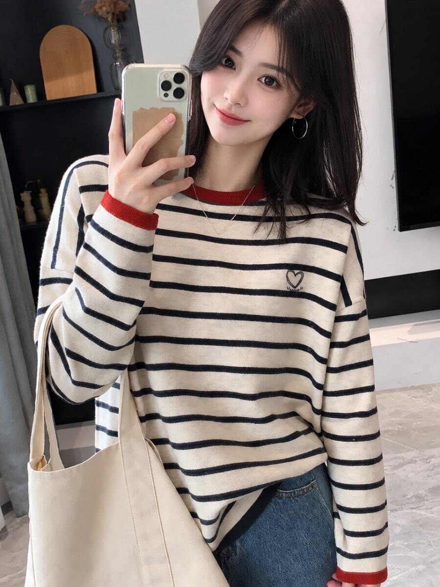 女士撞色边饰经典条纹圆领毛衣 - 米色 - 查看 1