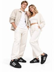Adidas Sepatu Skate Superstar2 Low-Top Unisex - Hitam dan Putih - View 3