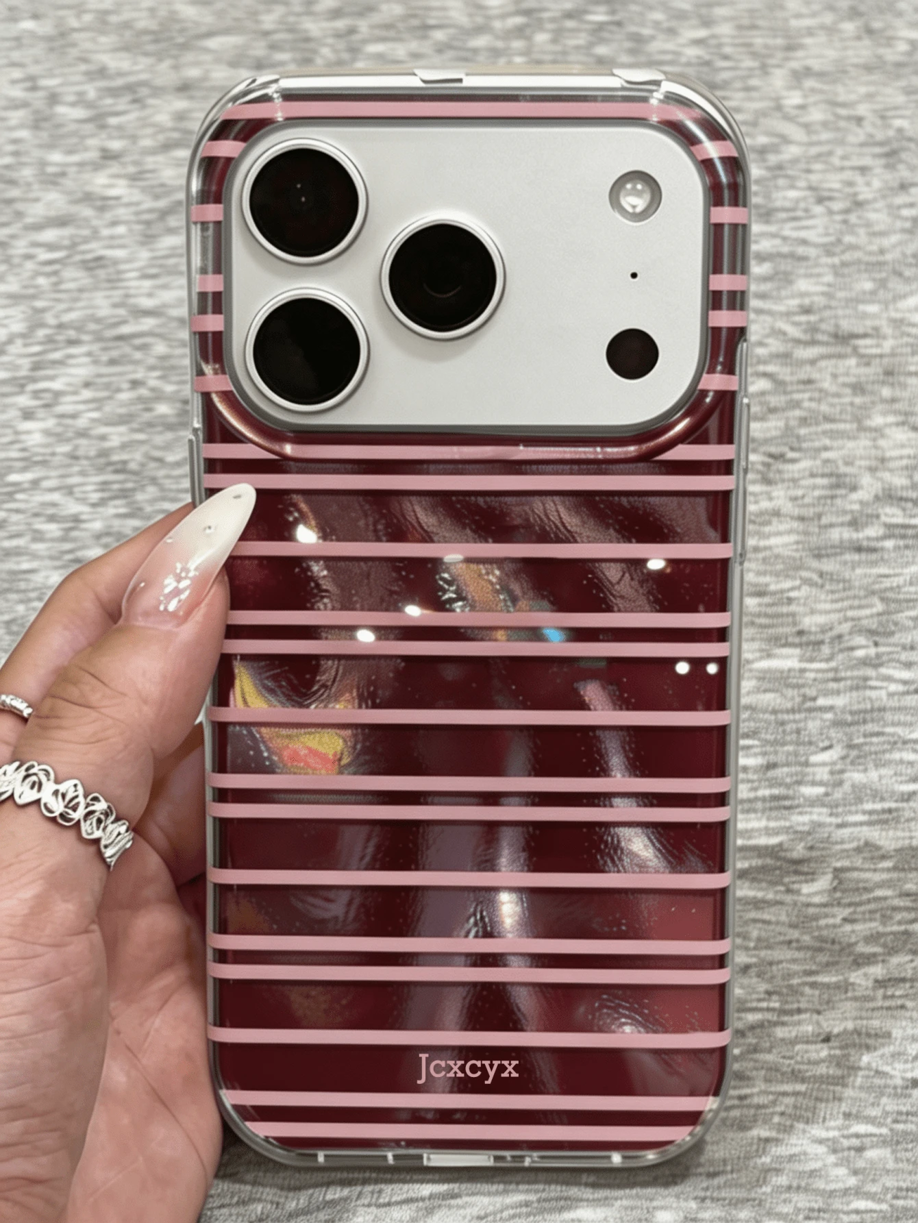 可愛對比色條紋亮面背殼手機殼，適用於 iPhone 18 Pro Max、18 Pro、17 Pro Max、17 Pro、17、16 Pro Max、16 Pro、16、15 Pro Max、14、13、15 Pro、15、14、16 Plus，簡約風格保護殼