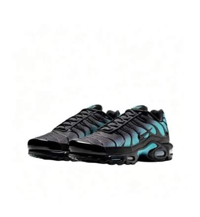 حذاء رياضي للجري Nike Air Max Plus بتدرج أسود وسماوي، للجنسين، من سلسلة Air Max Plus، علوي من شبكة تنفس وجلد صناعي، بطانة نسيجية، نعل أوسط برغوة ووسادة هواء مرئية، نعل خارجي مطاطي مقاوم للتآكل، برباط، للرجال والنساء، أحذية رياضية للشارع