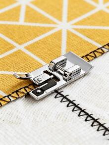 1Pc 7310 Overlock Presser Foot, Multifunctional Overcasting Sewing Machine Foot, Domestic Electric Sewing Machine Attachment, Practical Sewing Accessory For Home DIY Sewing & Garment Making - Sewing Machine Presser Foot - View 3