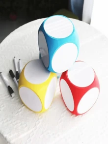 1 pieza Juego de dados de pizarra blanca EVA borrables y reutilizables, que incluye un borrador y un bolígrafo, es una herramienta divertida para el aula adecuada para desarrollar habilidades de matemáticas e inglés. - Multicolor - Ver 4