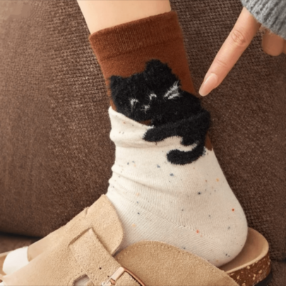 4-Pair Cute Kitten Mid-Calf Socks, Kitten Socks For Women, Perfect For Sleeping, Long Socks For Autumn And Winter, Versatile And Stylish, Suitable For Sports And Everyday Casual Wear, Sweet Japanese Style Slouch Socks