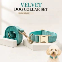 2pcs Set, New Velvet Zinc Alloy Buckle Collar + Leash Suit, Suitable For Large, Medium And Small Pet Dogs, Soft And Comfortable, Durable Zinc Alloy Buckle, Gold Plated, More Sturdy Than Plastic Buckle, Easy To Tighten And Quick Release, Holiday Birthday Gift (Due To Fabric Batch Difference, Slight Color Difference, Random Delivery) - Multicolor - View 3