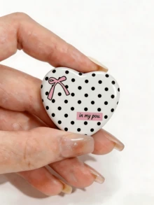 Cute Heart Shape Pattern Brooch, Pin Badges, Metal Lapel Pins, Decor Accessories For Backpack Clothes Hats, Best Gifts For Friends, Birthday Gifts - Heart-shaped - View 2