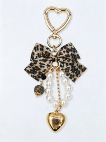 1pc Y2K Leopard Print Bow Heart Pendant Faux Pearl Keychain, Leopard Print Bow Women's Bag Charm, Leopard Print Bow Key Chain Key Ring, Fabric Ribbon Bow Pearl Beaded Heart Tassel Key Chain, Beautiful Car Key Chain And Wallet Accessory, Backpack Hanging Chain, Wallet Charm Accessory, Bag Accessory, Christmas Gift - Multicolor - View 1