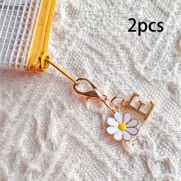 2pcs/Set Flower Series 26 Letters Keychain Couple Keychain, Suitable For Bag Accessories, Lanyard With ID Holder, Car Decoration, Bag Pendant, Holiday Gift - Multicolor - View 8