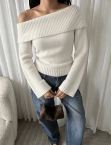 Women's Off-Shoulder Folded Long Sleeve Knit Sweater, Fitted Solid Color Pullover Top, Suitable For Dating, Party And Daily Wear - White - View 3