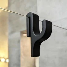 2 قطعة خطافات باب الدش - خطافات حمام مثبتة على الحائط بدون إطار بتصميم منحني - أسلوب حديث موفر للمساحة مناسب لأبواب الزجاج وقضبان ستارة الدش ورفوف المناشف - سهلة التركيب - مشاهدة 2