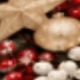 متعدد الألوان