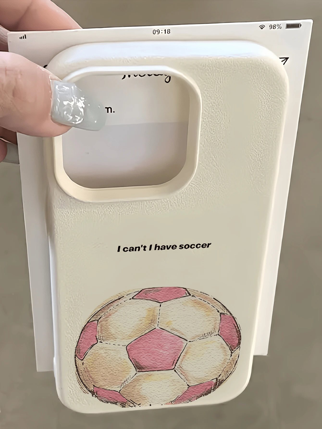 1件白色水彩粉色足球個性化極簡全包覆TPU防摔手機殼,適用於Apple 18 17 16 15 14 13 12 11 Pro Max保護殼,Air系列,兼容三星系列 - 彩色 - 查看 1
