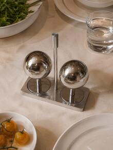3-Piece Stainless Steel Salt & Pepper Shaker Set With Base, Luxury Round Spherical Seasoning Bottles, Stainless Steel Vertical Spherical Spice Jars, Modern Kitchen & Restaurant Condiment Container Rack, Minimalist Tabletop Decor, BBQ, Party, Saudi National Day - Silver - View 5