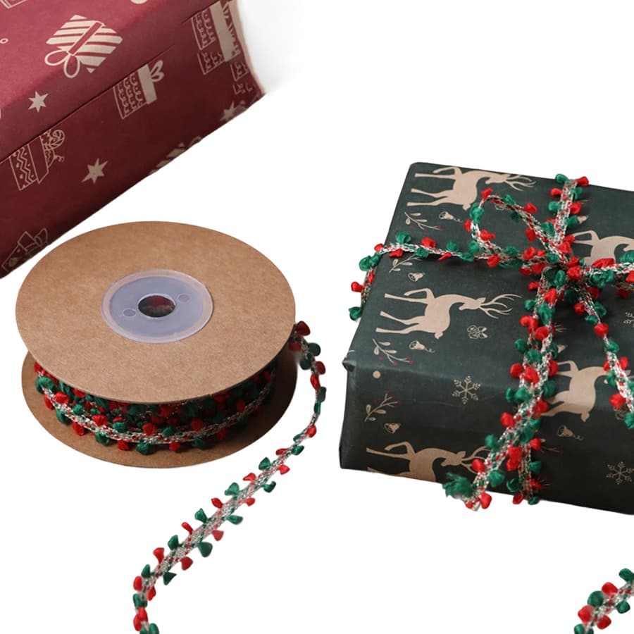 1pc 9m Christmas Plush Ball Decorative Ribbon, Holiday Gift Cake Box Packaging Ribbon, DIY Handmade Decoration Red Green Ear Edge Christmas Fur Ball Ribbon