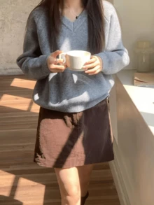 1pc Solid Color Knit Women's Sweater, Loose V-Neck, Gray, Suitable For Office, Home, Daily Wear In Autumn/Winter - Grey - View 4