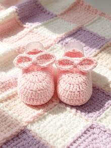 1 Pair Handmade Crochet Infant Booties With Bow, Knit Infant Shoes, Newborn Gift - Baby Pink - View 2