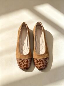 Women's Vintage Patchwork Textured Plaid Square Toe Flat Shoes - Brown - View 5